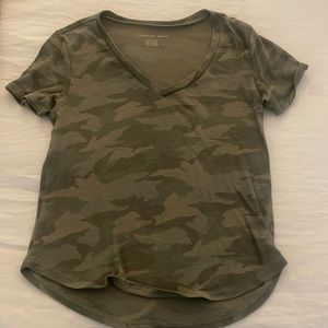 American Eagle Camo Tee 🦅